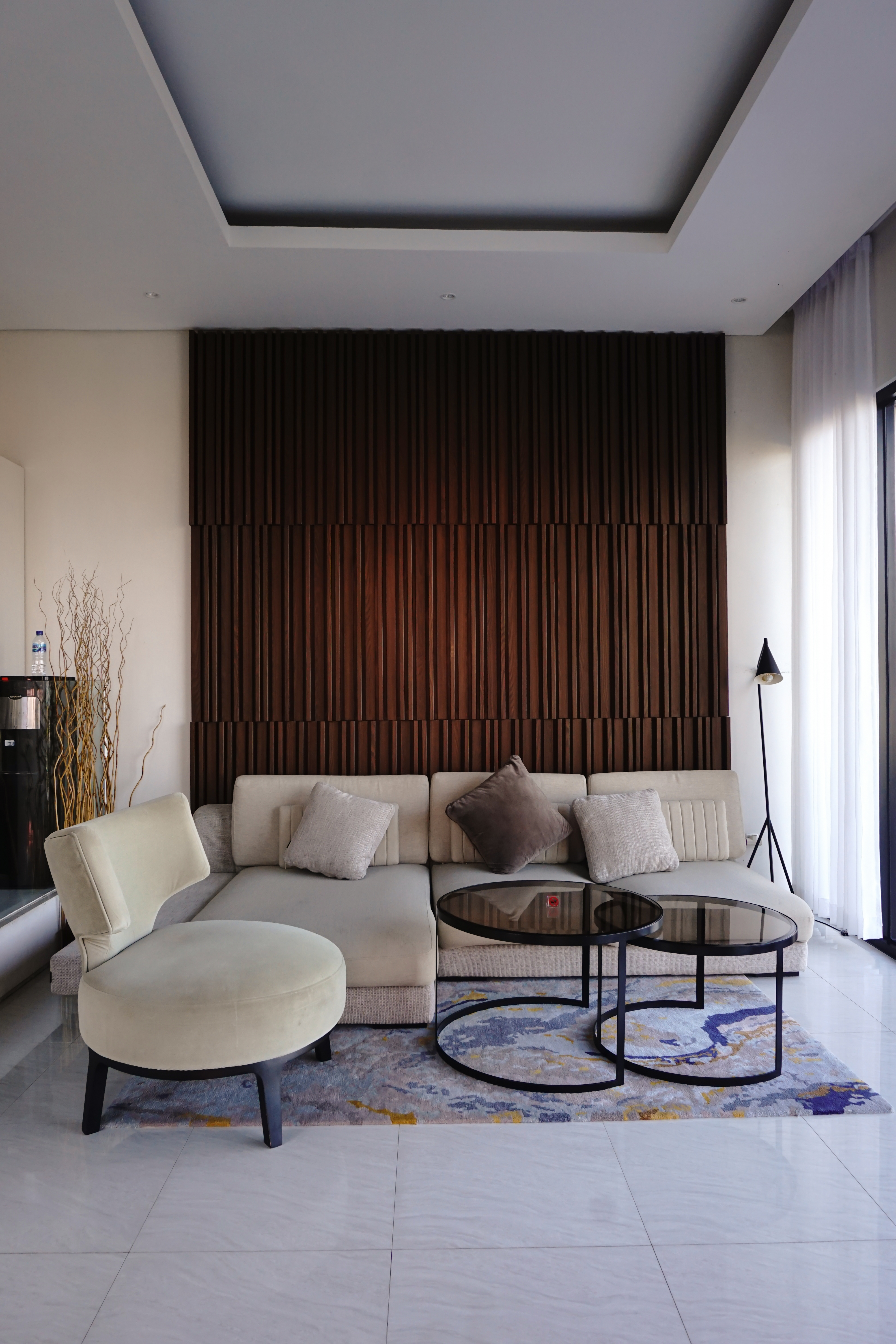 A styilsh living room with trendy floors - Contact Footprints Floors to talk with somebody about flooring upgrades.